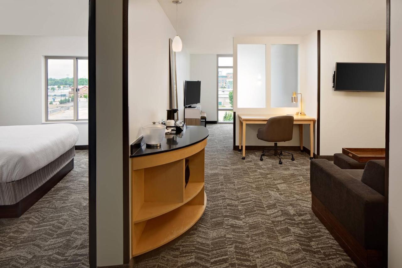 Hotel Springhill By Marriott Bay 3*