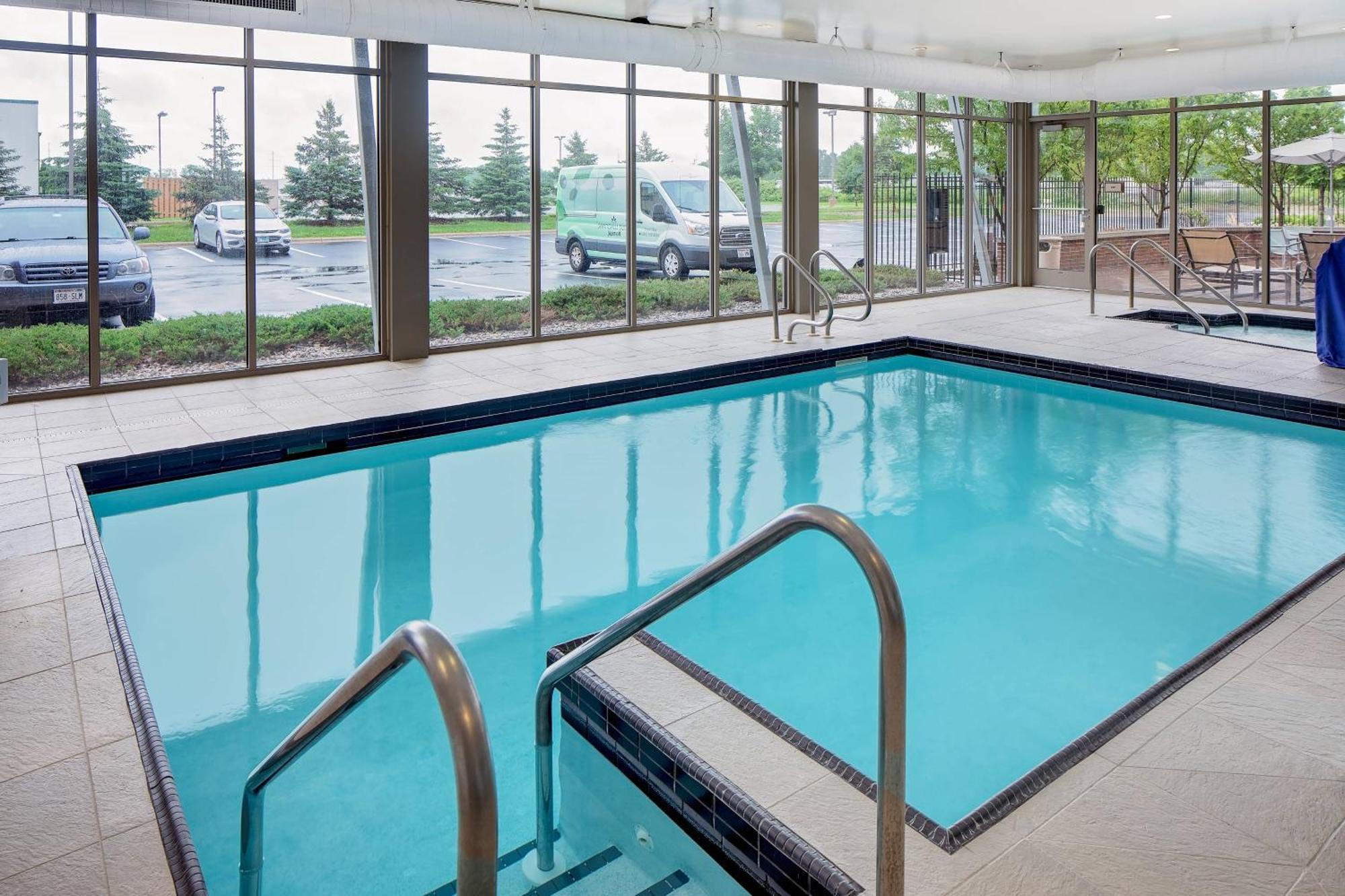 Springhill By Marriott Bay Hotel