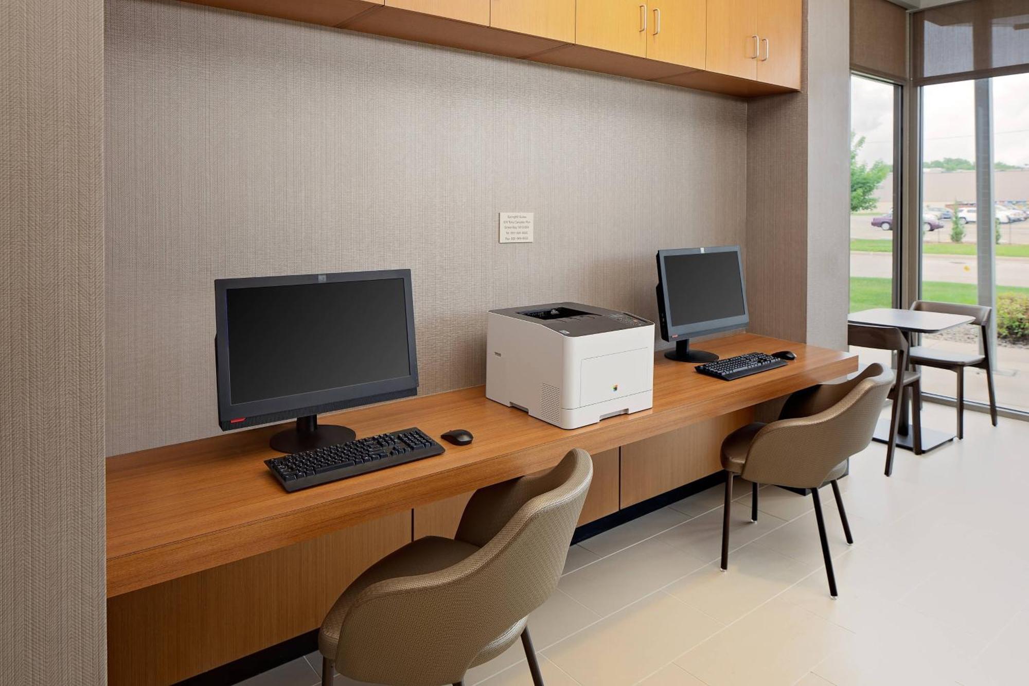 Hotel Springhill By Marriott Bay 3*