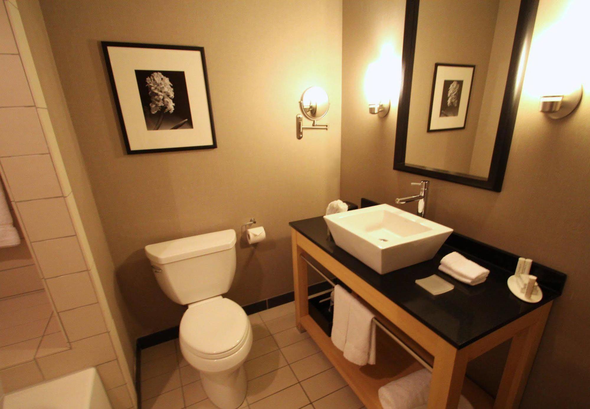 Springhill By Marriott Bay Hotel Green Bay